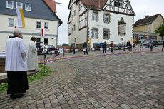 Bluemteppich auf dem Naumburegr Marktplatz (Foto: Karl-Franz Thiede)